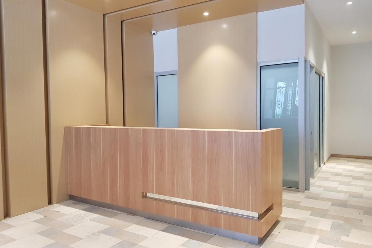 Oyo 90015 Platinum Guest House メダン エクステリア 写真